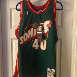 Green and Red Sonics Basketball Jersey kemp